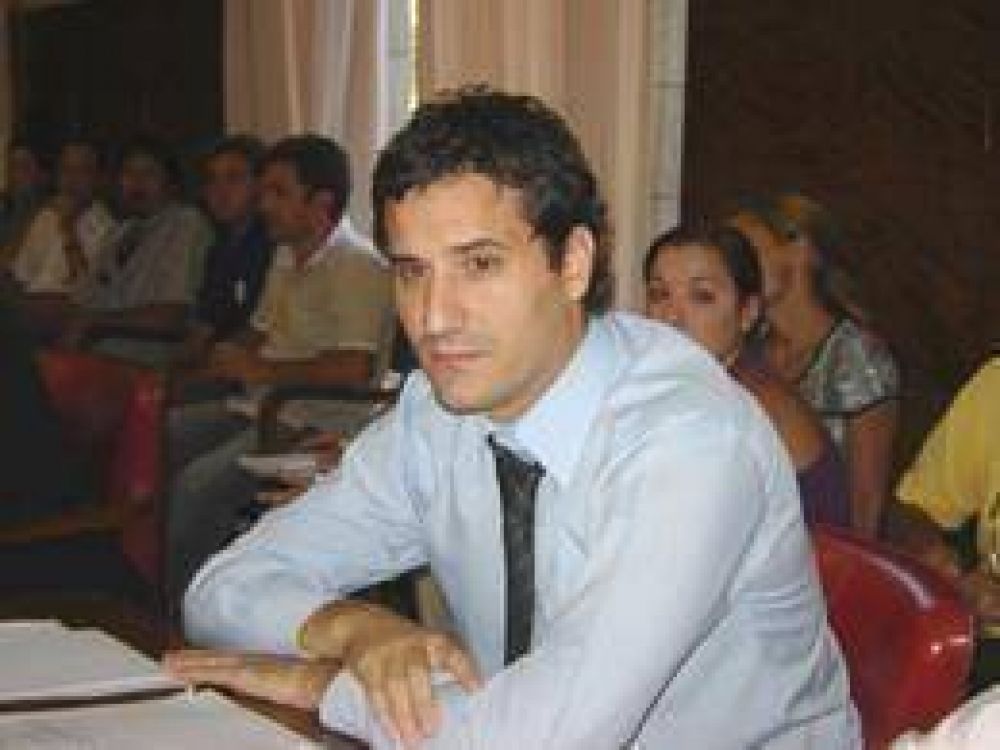 Puerto: �Nos quedamos sin Buques portacontenedores por desidia oficial�