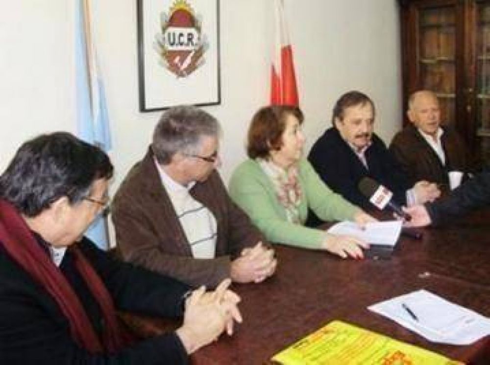 El diputado nacional Ricardo Alfons�n pas� por Tres Arroyos