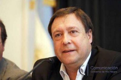 Weretilneck inaugura dos ampliaciones de edificios escolares en R�o Colorado