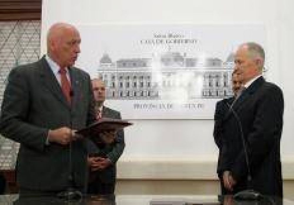 "La seguridad es una de las prioridades del gobierno"