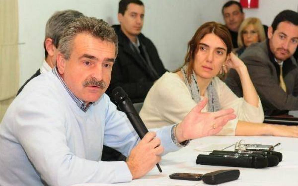 Rossi asegur� que Lamberto "va a poner todo su esfuerzo, pero con voluntarismo no alcanza"