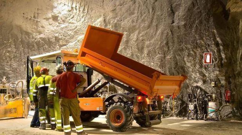 Legisladores cuestionan la posibilidad de modificaciones a las leyes mineras