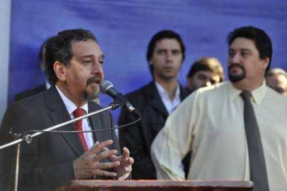 Coinciden en que el Estado debe marcar el rumbo de la ciencia