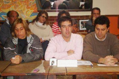 Daniel N��ez present� la Lista 115, la que buscar� reinar el Comit� Radical local y darle una �renovaci�n�