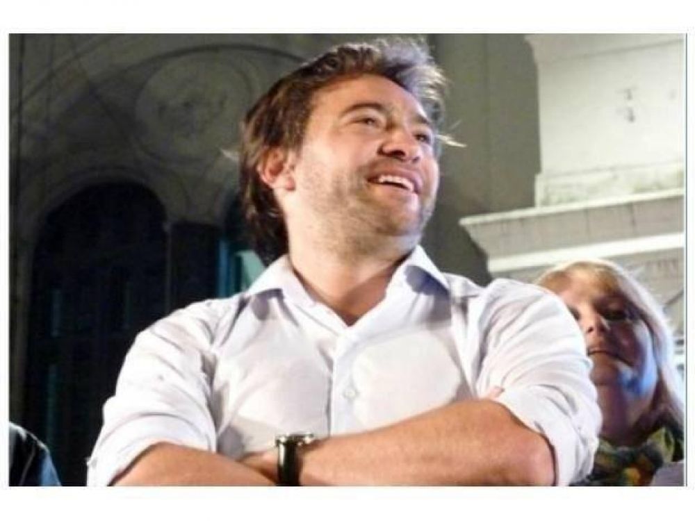 Descartan a Mauro Urribarri de las listas del oficialismo en 2013