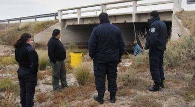Encontraron a un hombre ahorcado bajo un puente