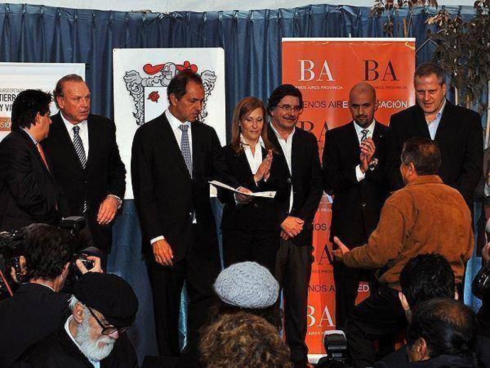 La Provincia cede tierras fiscales para la construcci�n de viviendas