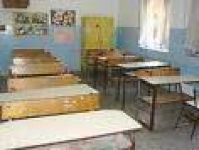 La falta de un acuerdo salarial hace peligrar el comienzo de las clases