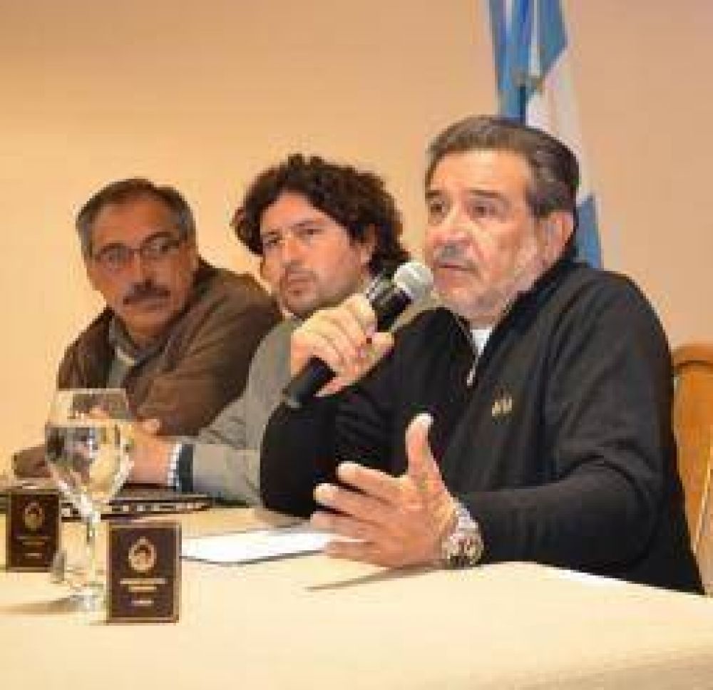 Crece a�n m�s la tensi�n pol�tica entre Beder Herrera y Quintela