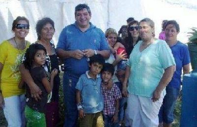 Polti se reuni� con vecinos y anunci� obras