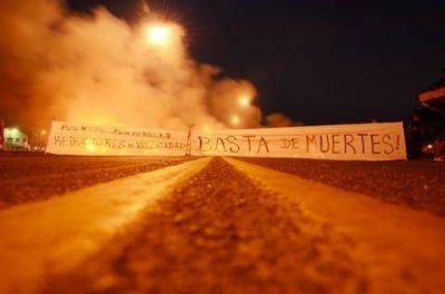 Los vecinos retomaron la protesta y cortaron la ruta 5