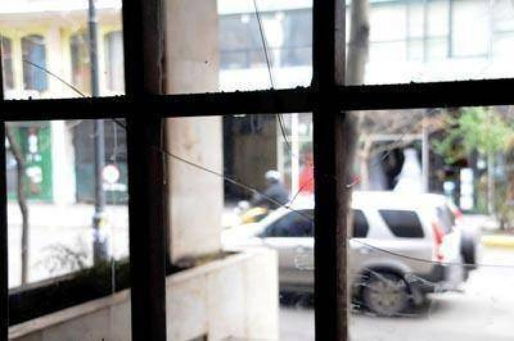 Hubo incidentes en el municipio con familias que reclaman viviendas