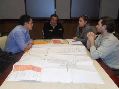 Presentan ante el ENARD proyecto de una pista de hielo artificial en R�o Grande