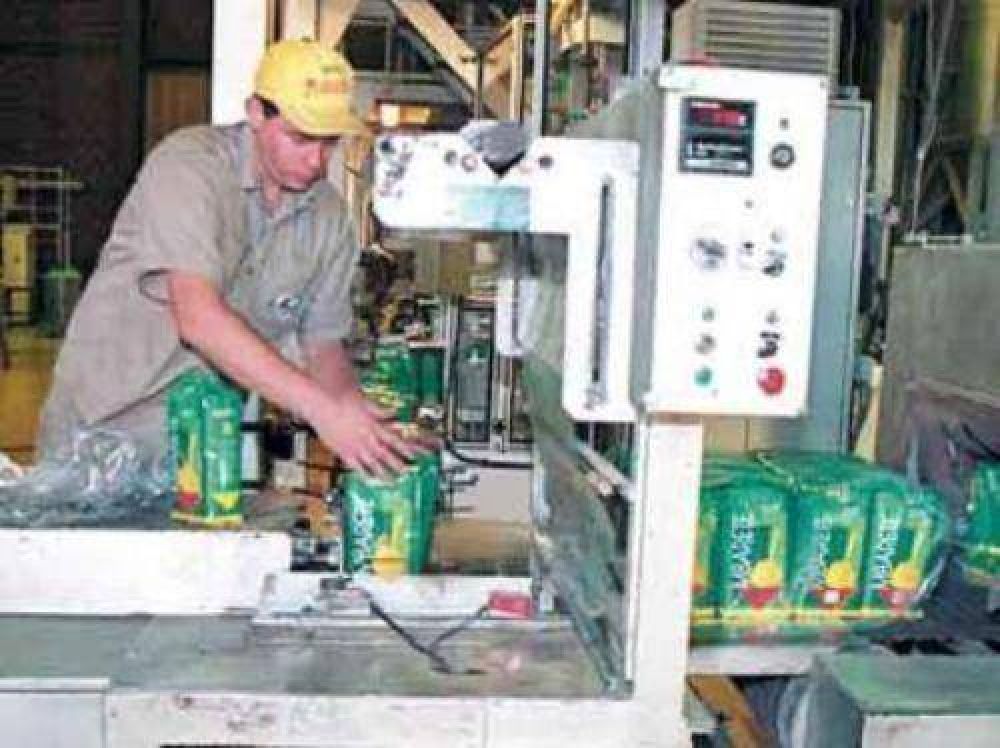 Sustancial ca�da de yerba a la salida de molino