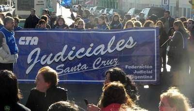 El Tribunal Superior de Justicia sancionar�a a los trabajadores por los d�as de paro