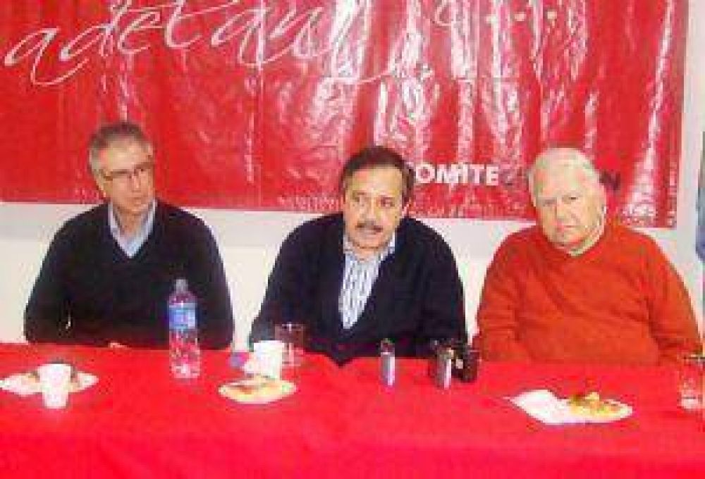 Ricardo Alfons�n: "A Mario Meoni le encanta opinar de los dirigentes"