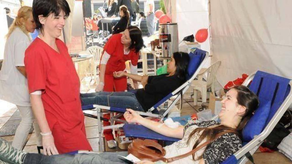 Promueven la donaci�n voluntaria de sangre