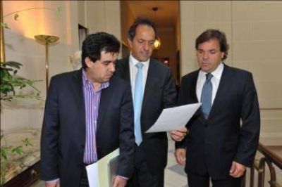 Scioli analiz� relevamiento de tierras para la construcci�n de viviendas