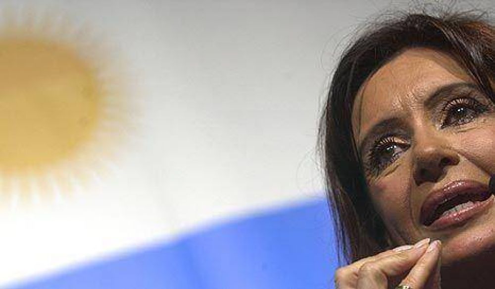 Pese a los anuncios, la imagen positiva de CFK no sube