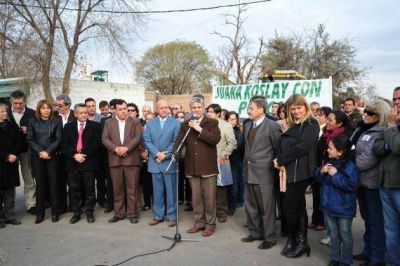 Comenz� la segunda etapa de pavimento de calles urbanas en Juana Koslay
