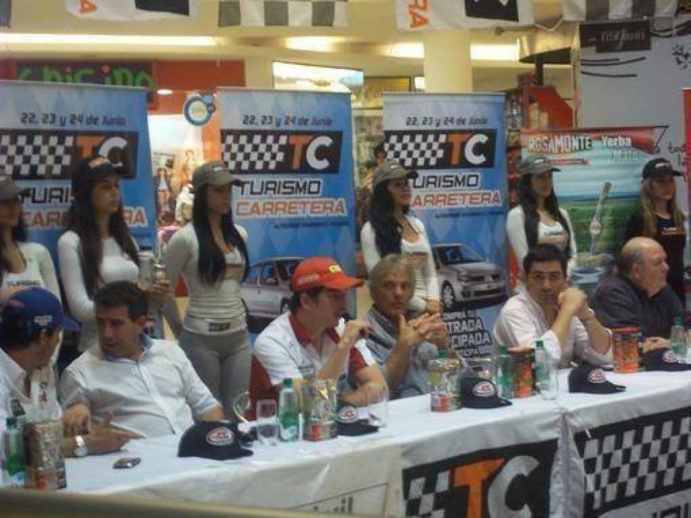 Presentaron la Carrera del Turismo Carretera en Posadas