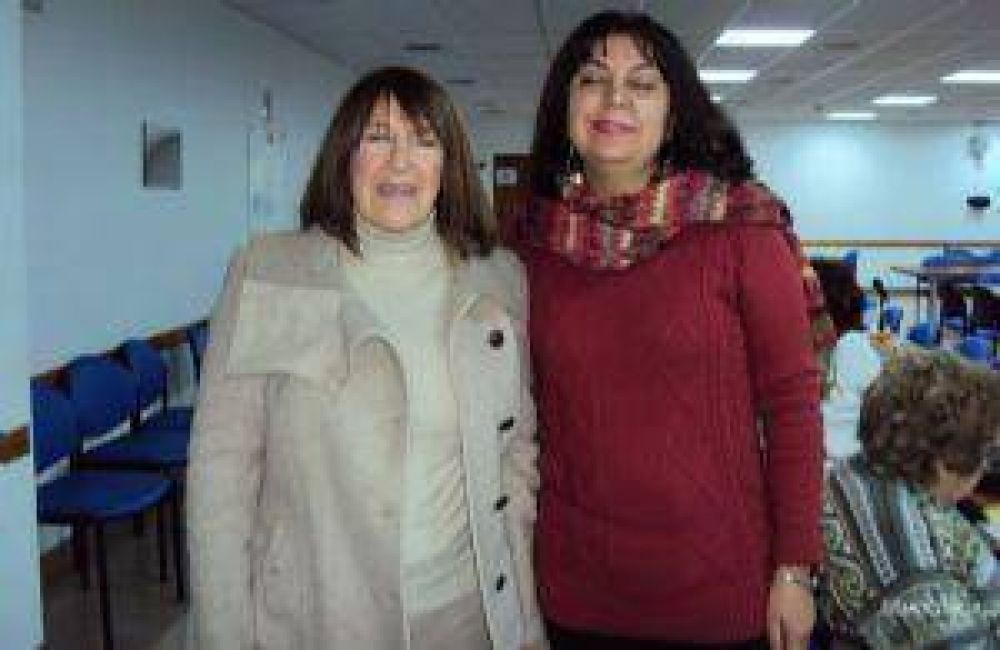 Avila, en un encuentro por los derechos de las mujeres