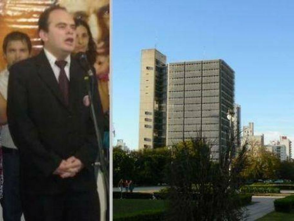 Trompean a funcionario sciolista en la puerta de su despacho �por traicionar a la militancia� 