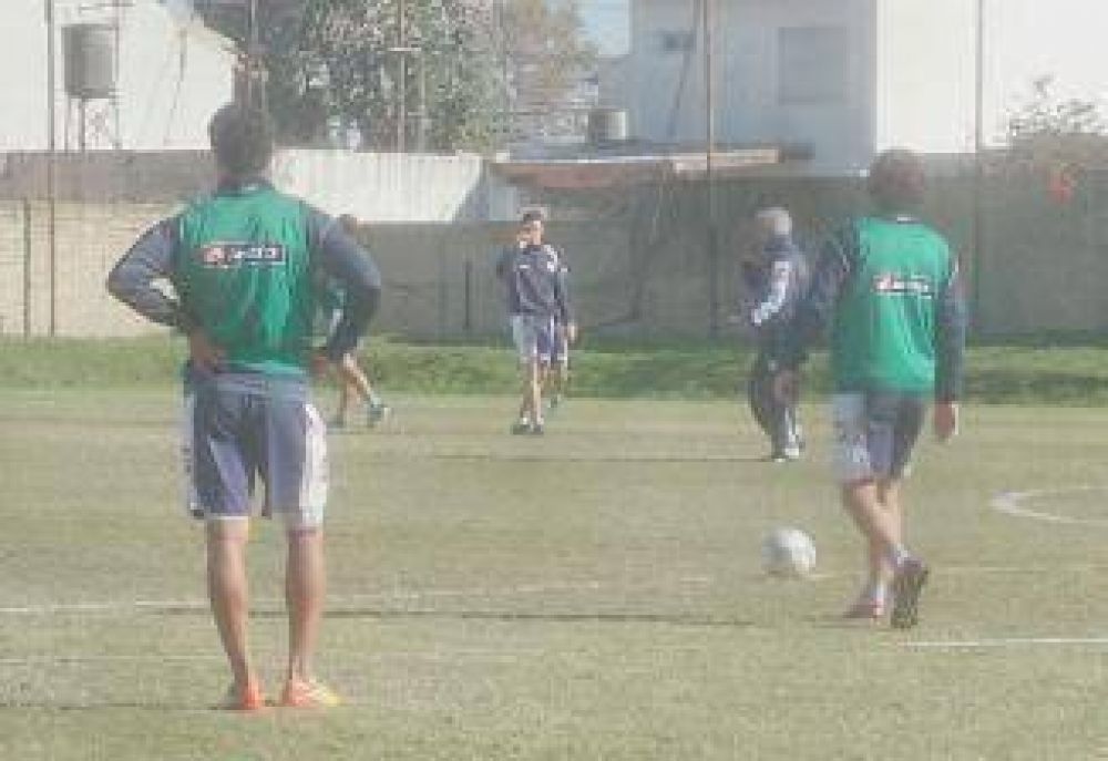 Quilmes recibe a Gimnasia de Jujuy para mantener viva la esperanza