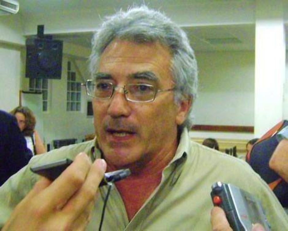 "Las peleas en el HCD son m�s una puesta en escena que una pelea de fondo"