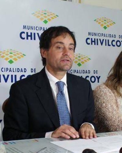 Pittelli y Franetovich estudian presentar proyecto de ley para municipalizar el agua 