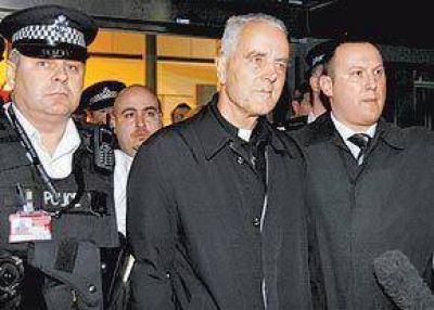 Williamson lleg� a Londres, pero ah� tampoco lo quieren