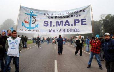 El Simape corta la Ruta 2 y la CGT llama a Plenario para decidir Movilizaci�n y analizar un potencial Paro General