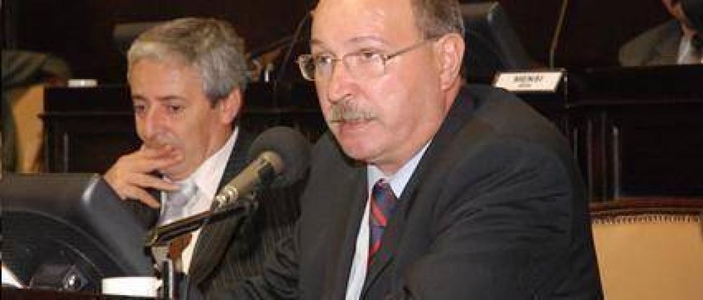 Internas de la UCR: como hace dos a�os, los padrones est�n en la mira