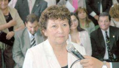 Elva Magno dej� su bloque y acus� a Isasmendi de oficialista 