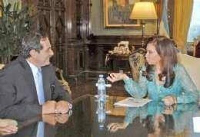 Cristina ayudar� a pagar la deuda tucumana