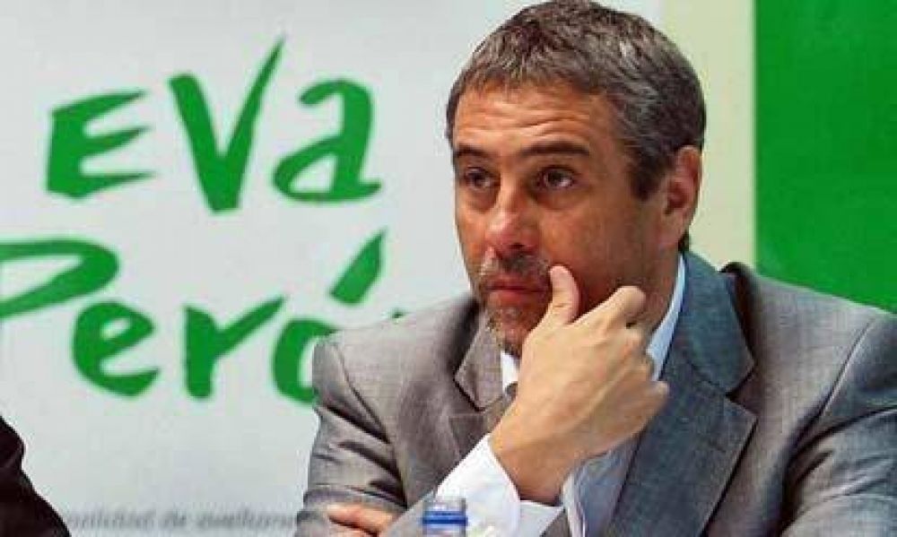 Ferraresi consider� que "el pueblo argentino no se merece una medida como este paro"