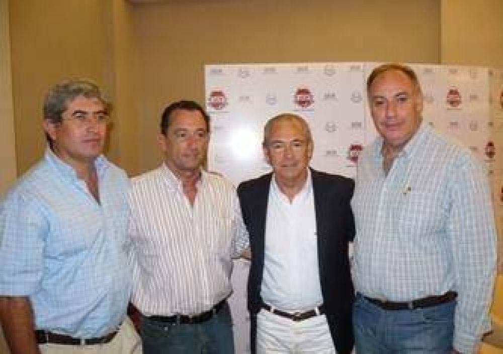 Se recalienta le interna radical: denuncia.
