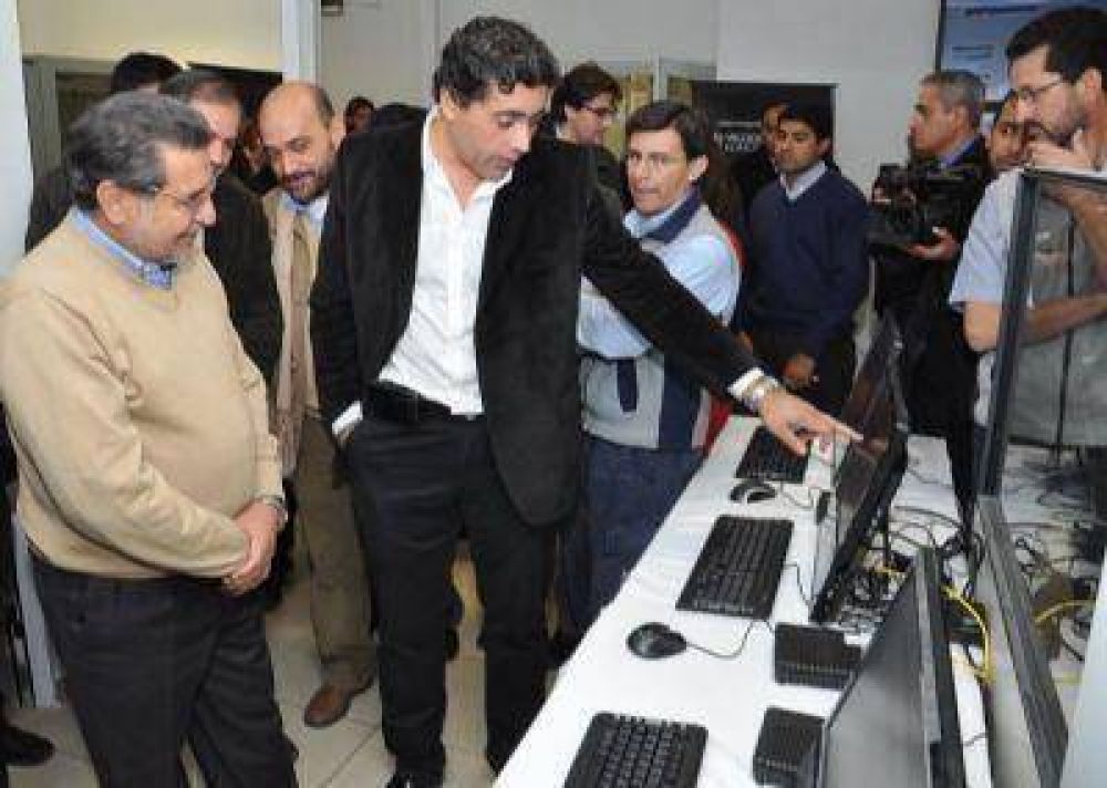 Incorporan nuevo equipamiento y lanzan planes de ultra velocidad