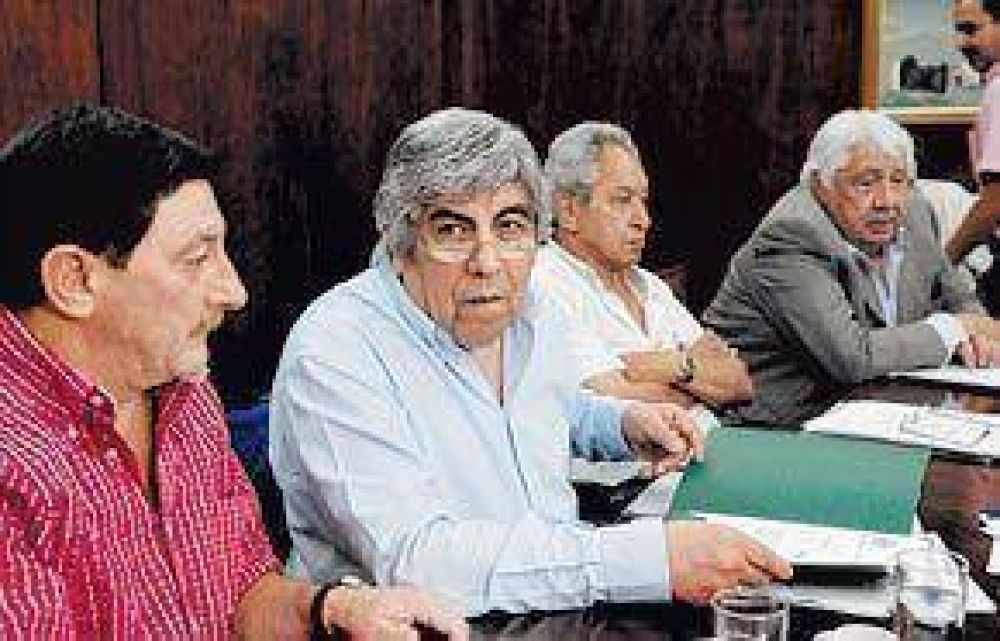 La CGT aprob� dejar para mitad de a�o la reapertura de las paritarias