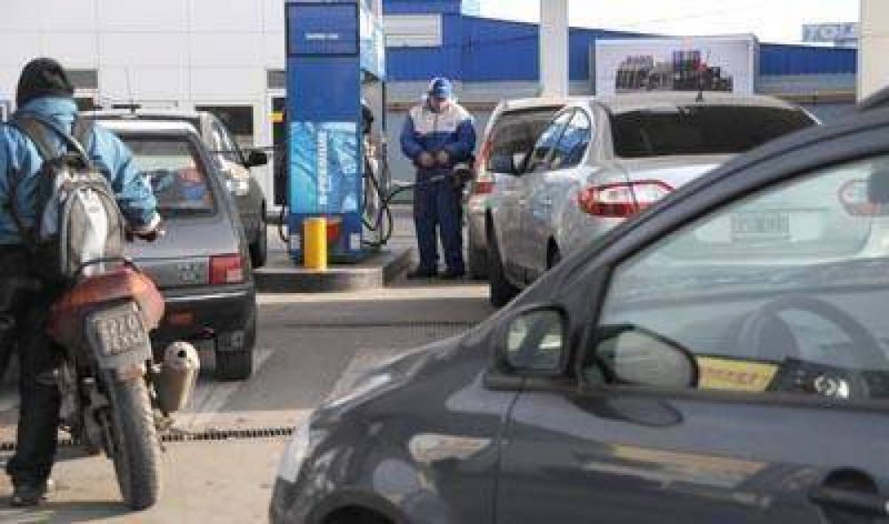 Hay faltante de combustible en las estaciones de servicio
