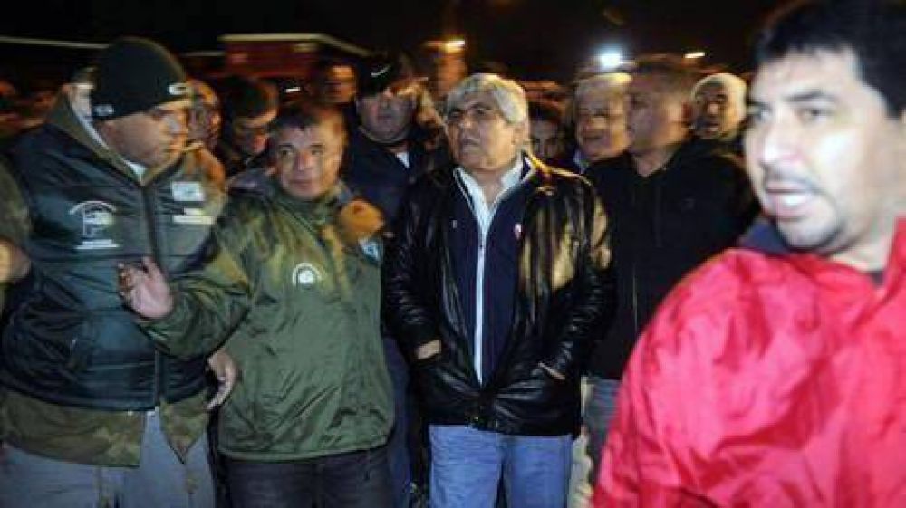 Moyano prepara un paro general y movilizaci�n de la CGT para el mi�rcoles pr�ximo