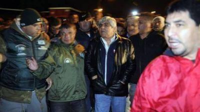 Moyano prepara un paro general y movilizaci�n de la CGT para el mi�rcoles pr�ximo
