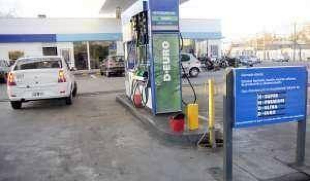 Nafta: reci�n ma�ana se normalizar� el expendio