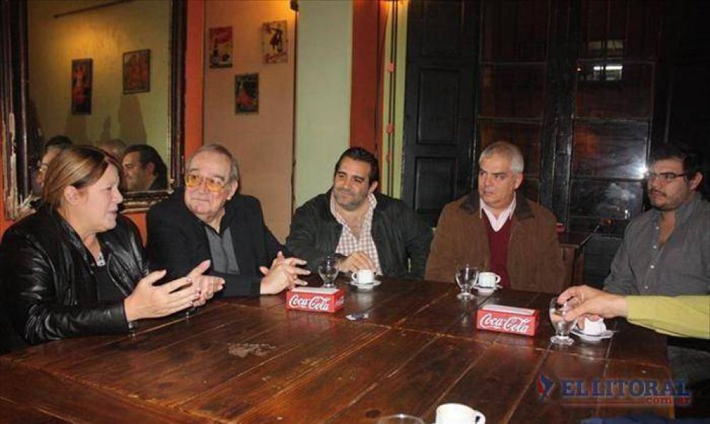 Stolbizer: �En Corrientes el bipartidismo no es tan marcado y eso es una ventaja para el FAP�