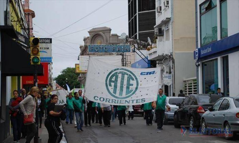 Gremios molestos tras otra postergaci�n de la reuni�n