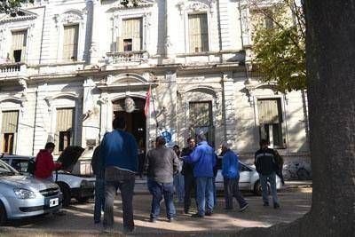  El Concejo dio otra habilitaci�n provisoria de diez d�as a los remiseros