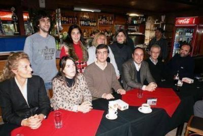 La lista 1027 cerr� su campa�a convocando a los afiliados a votar 