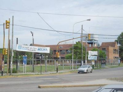 Buscar�n reflotar la sede local de la UBA