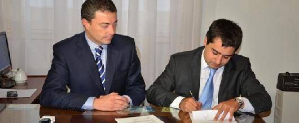La UNLZ firm� un convenio de colaboraci�n con la Municipalidad de Brandsen