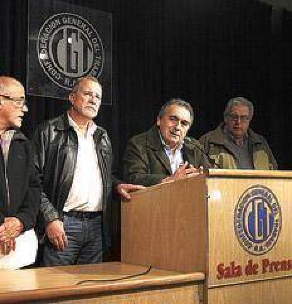 S�lo con apoyo de sus fieles